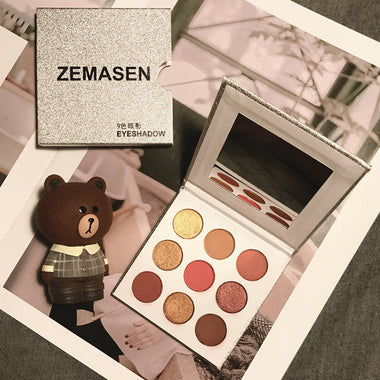 The Kardashian Shimmer Makeup